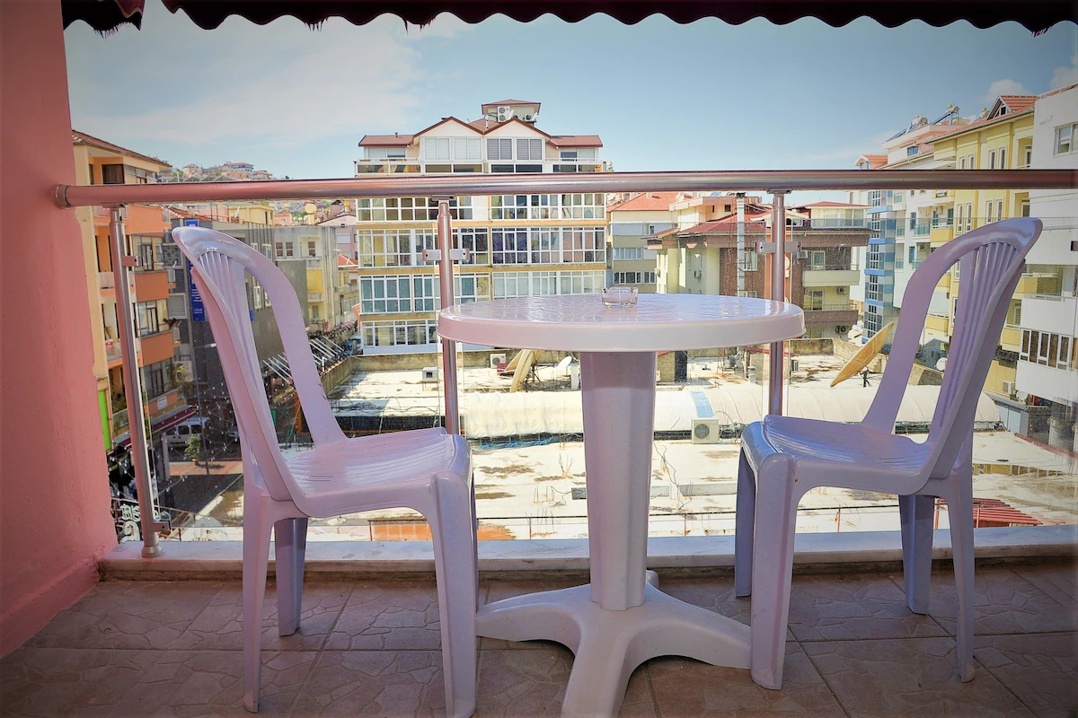 تراس اتاق هتل ملودی آنتالیا